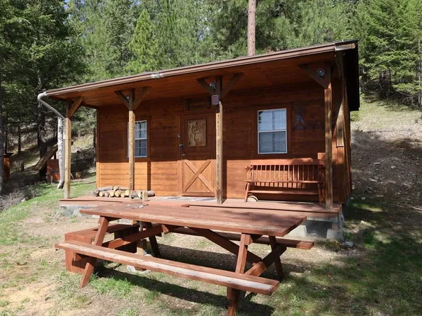 Cc Rd, Addy, WA 99101