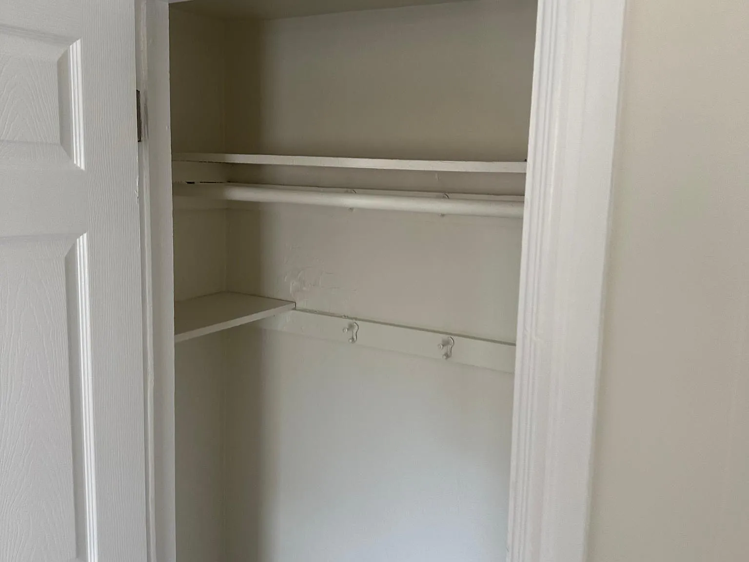 3 bed, $1,800 — Photo 4