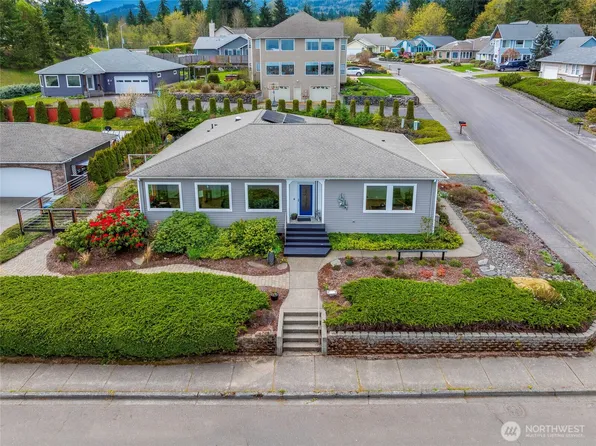 3109 S City Lights Place, Port Angeles, WA 98362