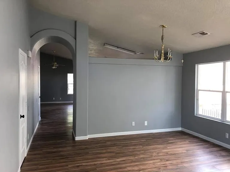715 Pinon Meadows Dr NE — Photo 2