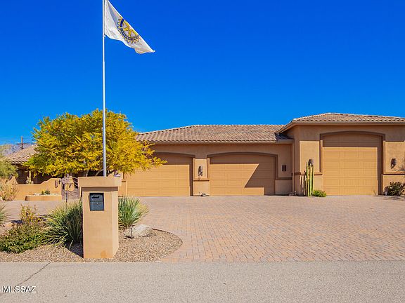 2nd image of 6930 N Maria Pl