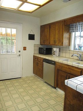 4th image of 3040 S Woodland St