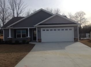 199 Castleton Cir, Boiling Springs, SC 29316