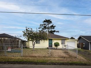 977 Pacific Ave, Coos Bay, OR 97420