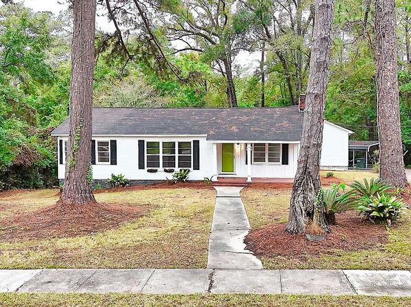 415 Edgewood Cir