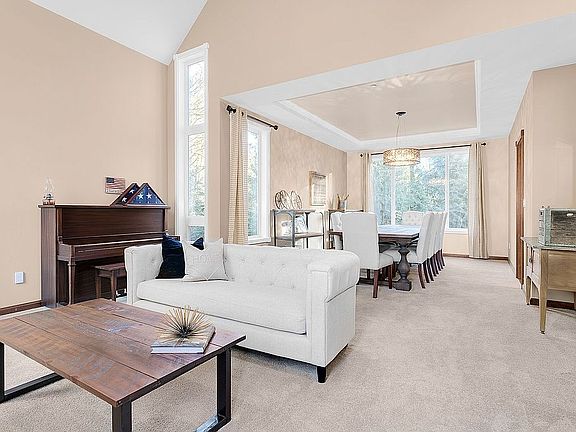 4th image of 17019 246th Ave NE
