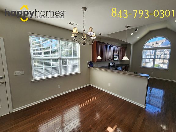 3rd image of 125 Winding River Dr #1