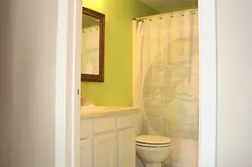 3 bed, 1.5 bath, 1344 sqft, $900 — Photo 3