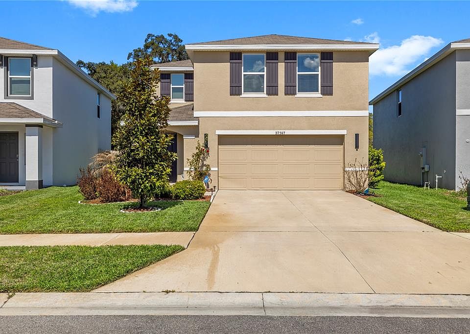 1st image of 37247 KINGS CROWN DRIVE