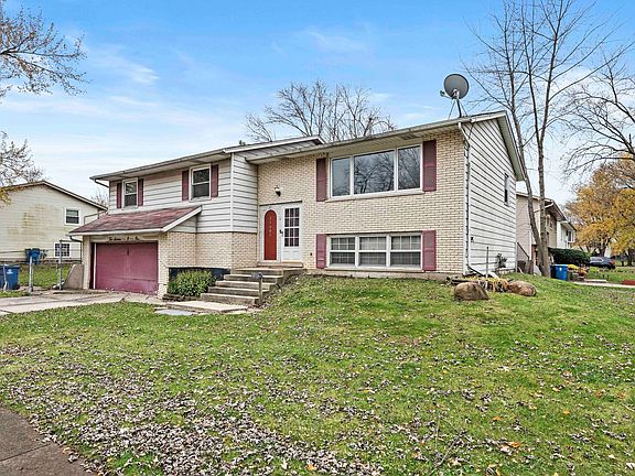 2nd image of 21601 Charlotte Ct