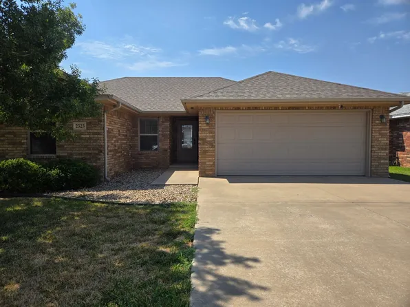 2323 Flagstone Dr, Clovis, NM 88101
