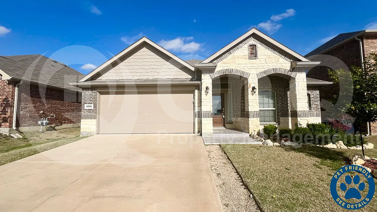 4 bed, 2.0 bath, 2063 sqft, $2,325 — Photo 1