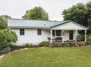 5940 E Clinton St, Albany, OH 45710