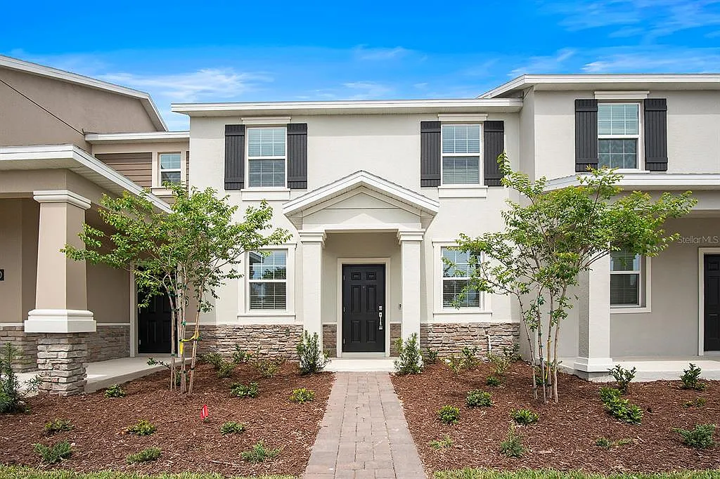 3 bed, 2.5 bath, 1620 sqft, $2,250 — Photo 1