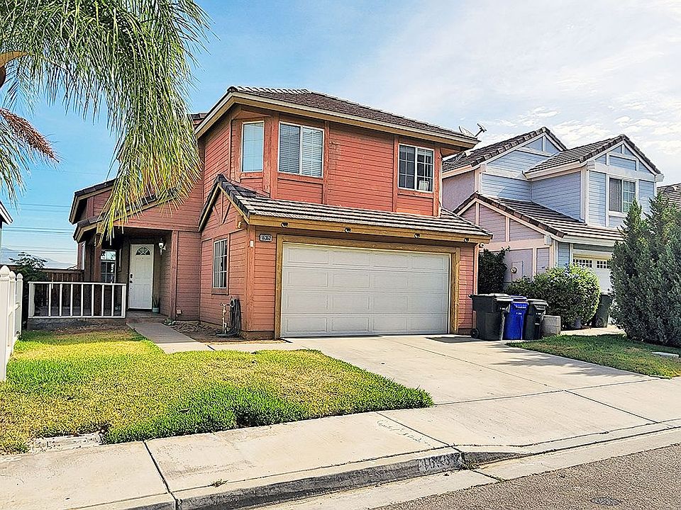 2nd image of 16362 Goldentree Ave