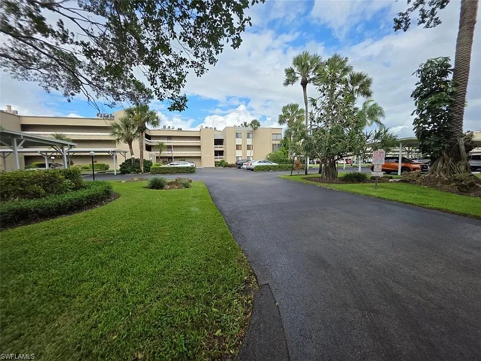 3655 Boca Ciega Dr #204