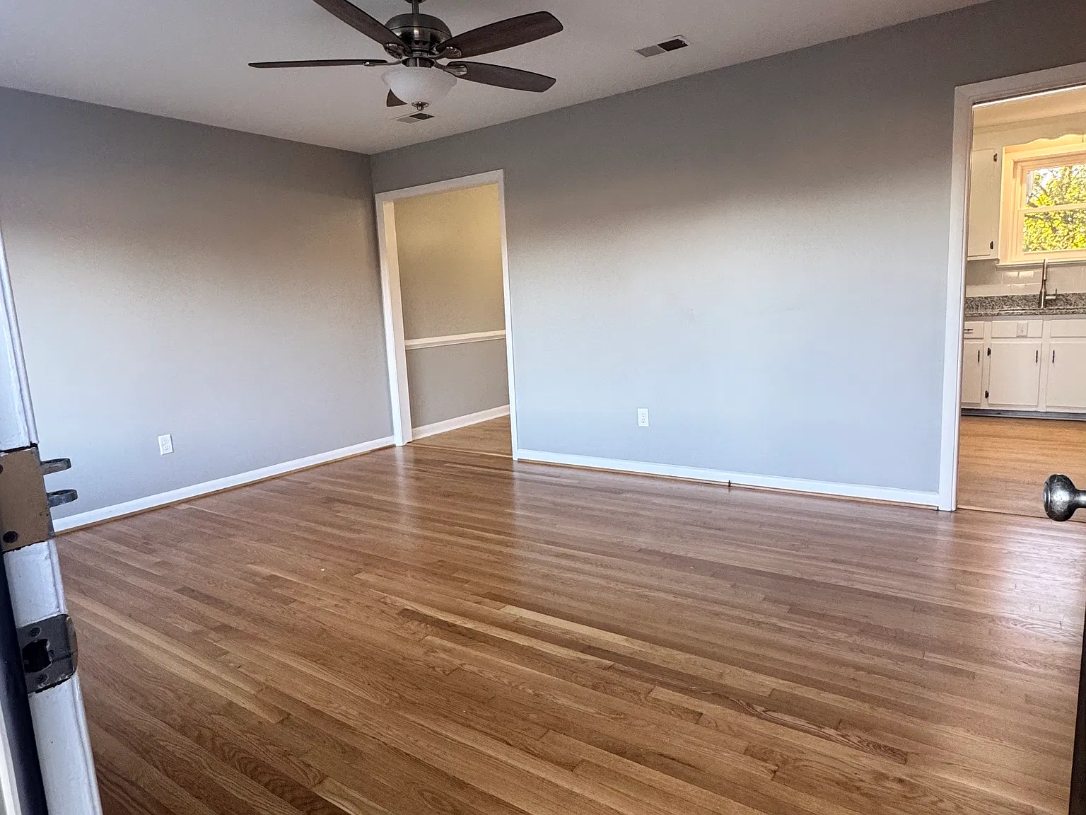 4 bed, 1.5 bath, 1602 sqft, $2,250 — Photo 3