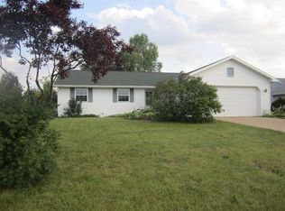 709 Heritage Rd, Luxemburg, WI 54217