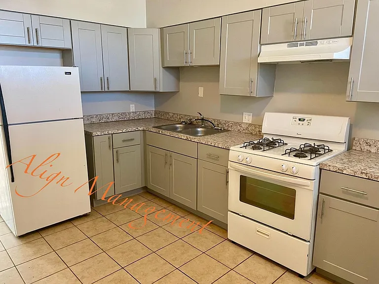 5843 Cabanne Ave #C — Photo 12