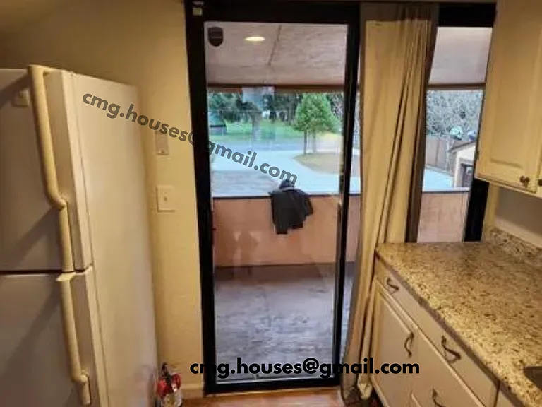 14602 Portland Ave SW #B — Photo 5