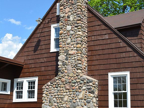 3rd image of 8616 Cedar Run Rd