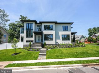 6101 35th St N, Arlington, VA 22213
