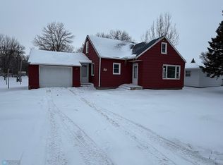 115 2nd St NW, Mahnomen, MN 56557
