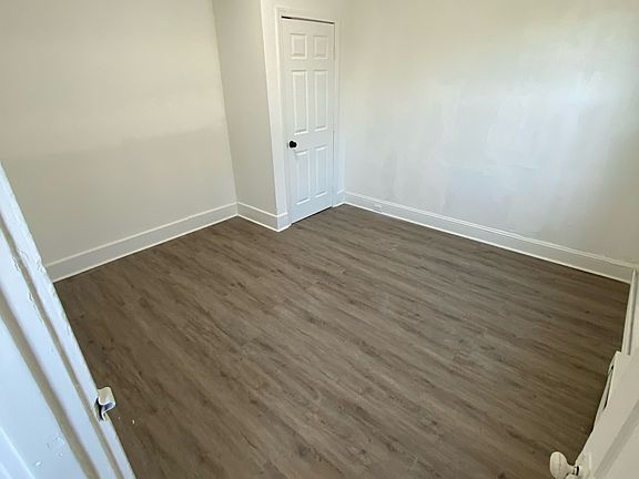 3rd image of 196-198 E Broadway #3