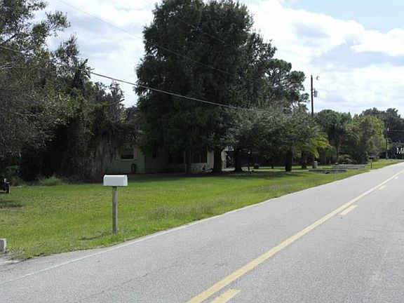 4th image of 653 Highlands Lake Dr