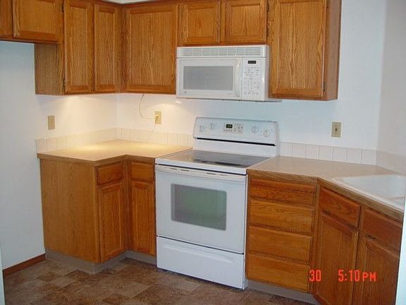 Partial Kitchen - including dishwasher