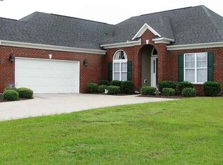 8 Pinfeather Dr, Murrells Inlet, SC 29576