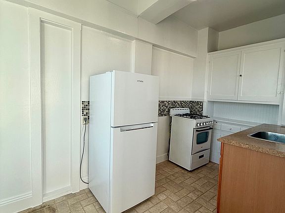 3rd image of 3270 21st St APT 505