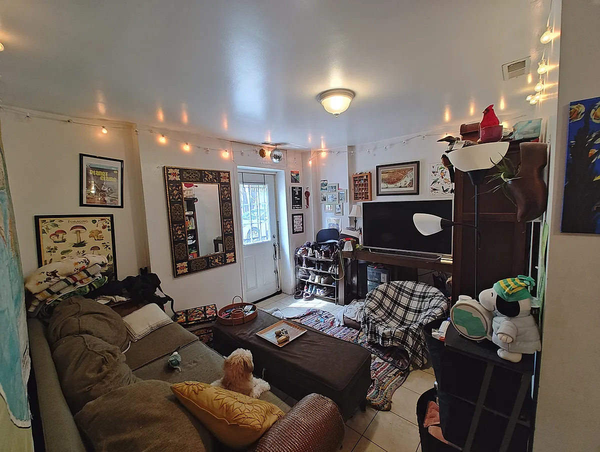 Building Photo - 1848 S Ashland Ave #1