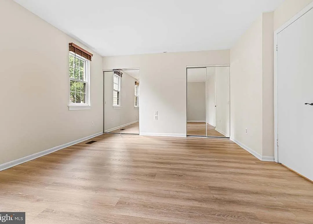 2 bed, 1252 sqft, $2,500 — Photo 2