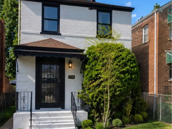 (undisclosed Address), Chicago, IL 60620