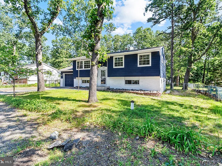 309 California Trl — Photo 33