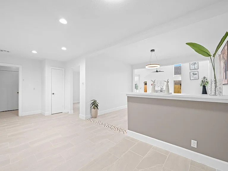6606 Winkleman Rd — Photo 16