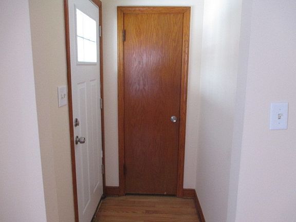 2nd image of 7143 S Richmond St