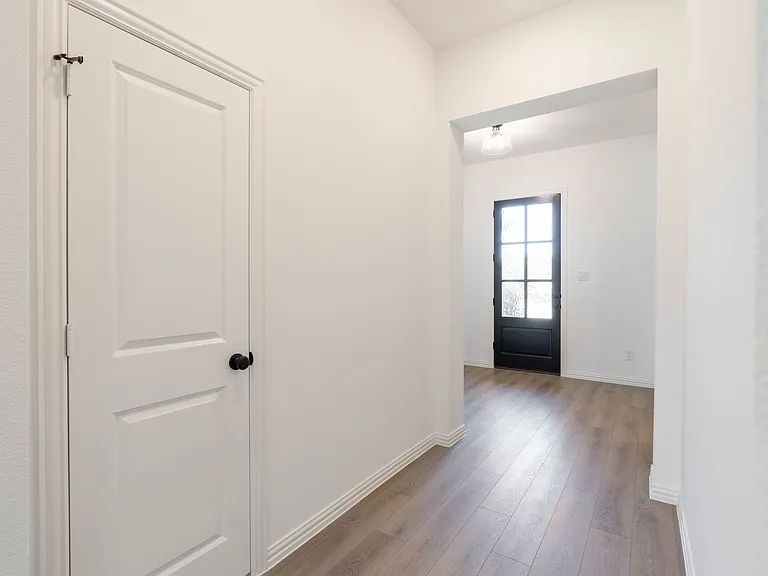 1532 Bushman Ln — Photo 6