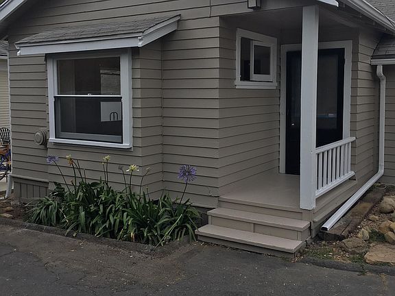 3rd image of 1319 Olive St #1/2