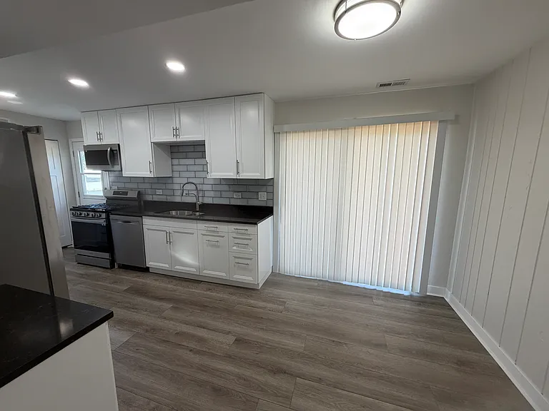 446 Wyeth Cir — Photo 9
