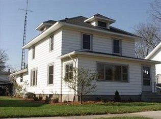 418 Elm St, Three Rivers, MI 49093