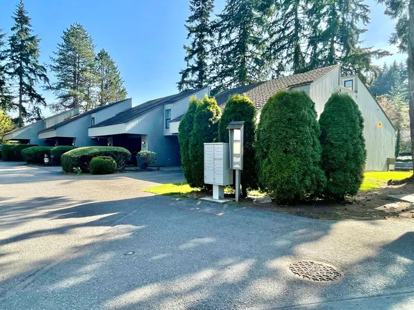 6421 139th Pl NE APT 53, Redmond, WA 98052