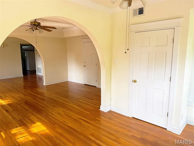 4400 Arsenal St #2E — Photo 8