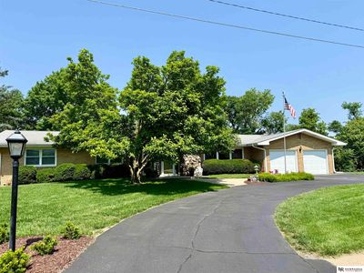 8406 N 47th St, Omaha, NE, 68152