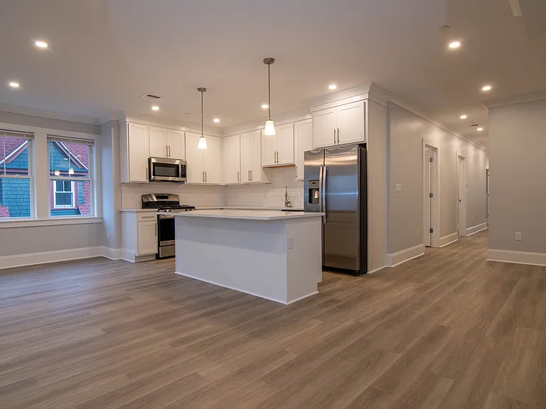 80 N Beacon St #6 — Photo 1
