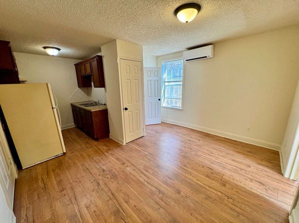114 E Rogers St #2A