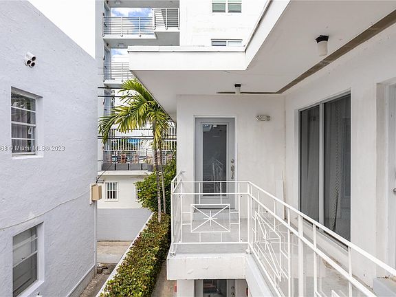 4th image of 1550 Pennsylvania Ave APT 128