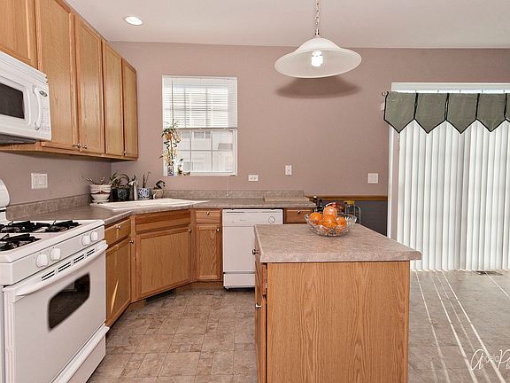 5th image of 1589 W Turtle Creek Ln