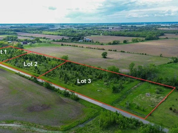 Nekimi Ave #1, Oshkosh, WI 54902